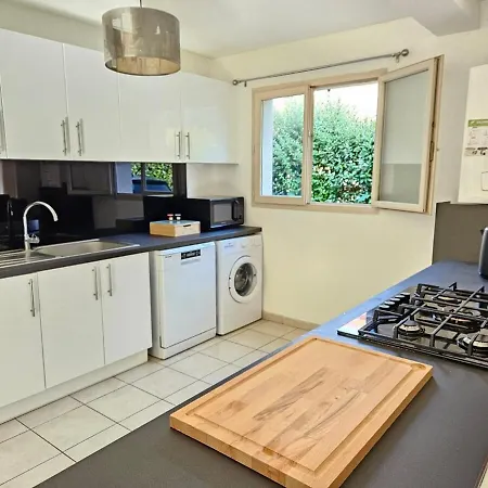 Grande Maison De 90 M2 A 25 Min De Lyon *